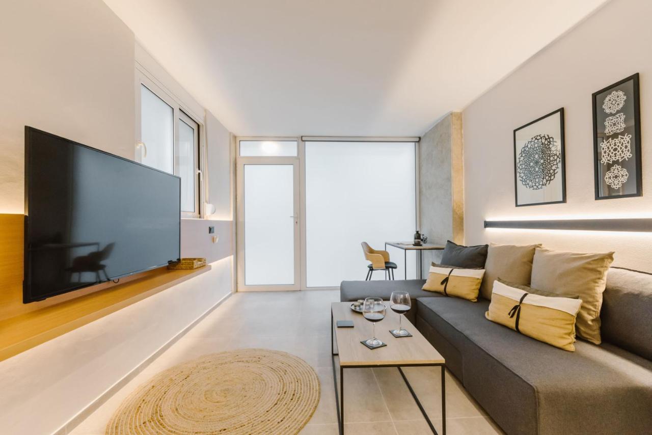 Manolis Loft Apartment, Rhodes Town Родос Экстерьер фото